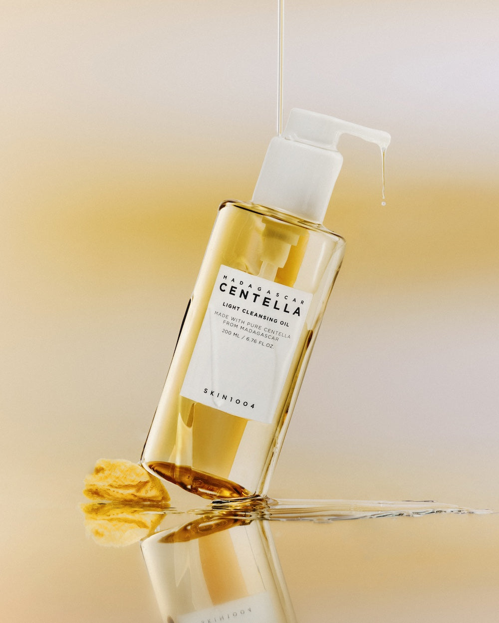 Madagascar Centella Light Cleansing Oil 200ml
